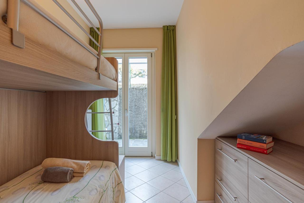 Lake Como Apartment With Balcony And Private Parking Ossuccio Zewnętrze zdjęcie